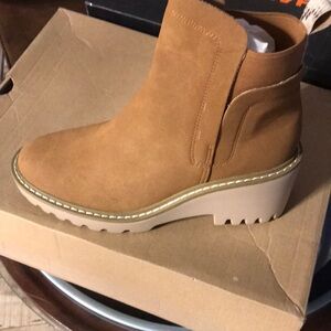 Brand new Nicole miller boots